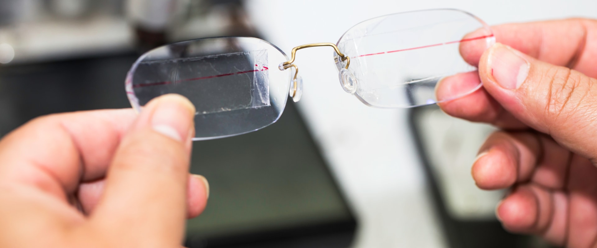 Can I Get Bifocal or Progressive Lenses from an Optometrist?