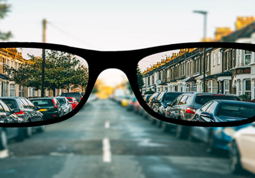 What is the Difference Between Nearsightedness and Farsightedness?