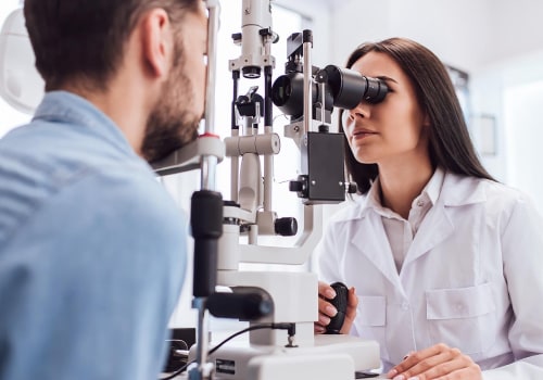 What's the Difference Between an Optometrist and an Ophthalmologist?
